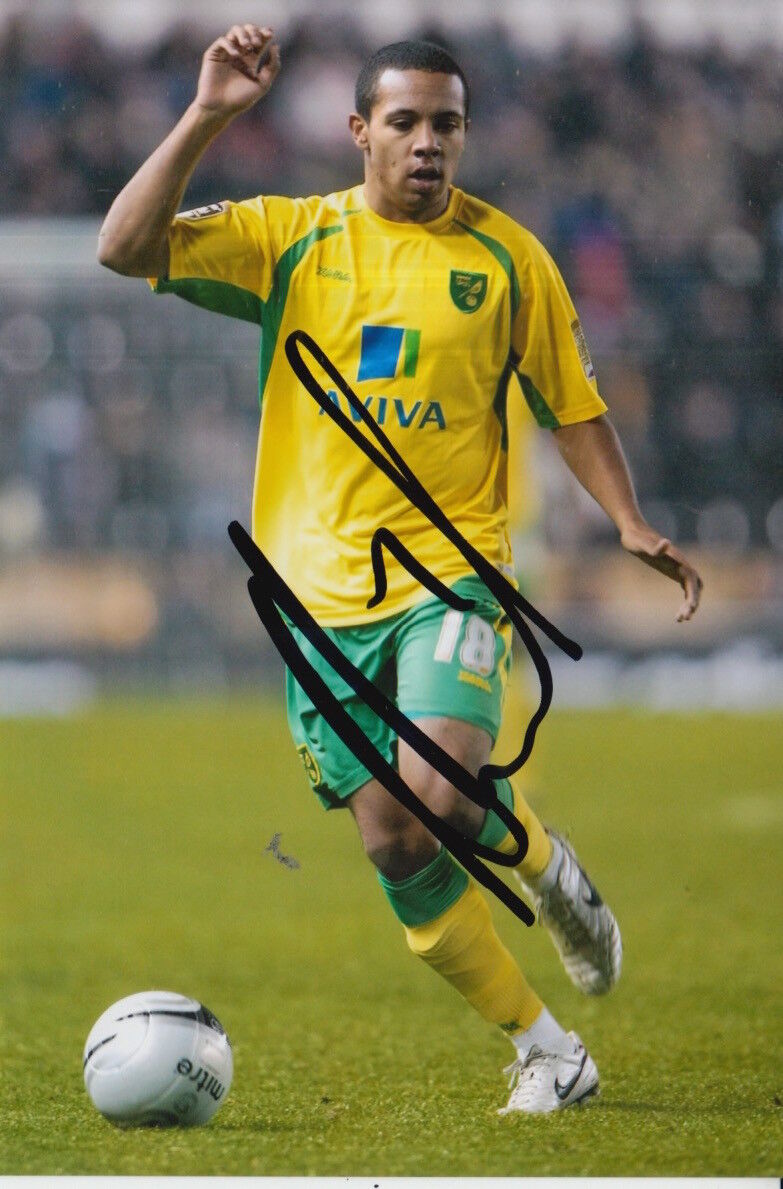 NORWICH CITY HAND SIGNED KOREY SMITH 6X4 Photo Poster painting 1.