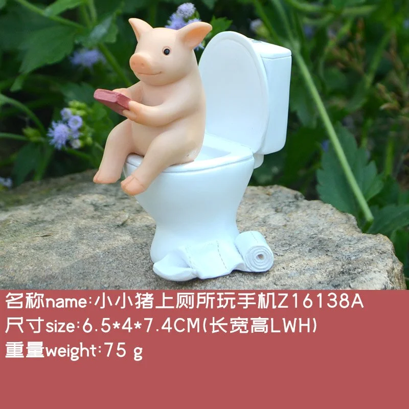 Everyday Collection Miniature Animal Figurines Mouse Pig Bunny Frog on Toilet Desktop Decoration Funny Gifts