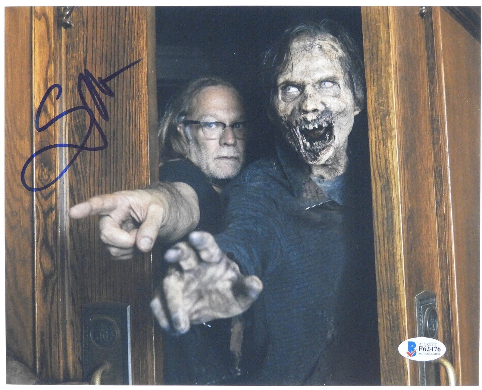 Greg Nicotero Walking Dead Autograph Signed Photo Poster painting Beckett BAS 8 x 10