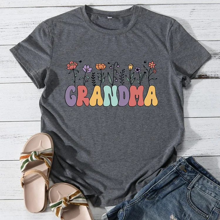 Grandma Round Neck T-shirt-0025904