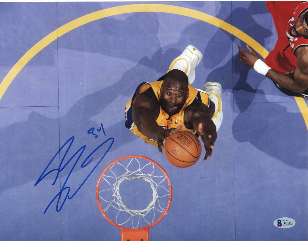 SHAQUILLE O'NEAL SIGNED AUTOGRAPH 11x14 Photo Poster painting - SHAQ, KOBE, LOS ANGELES LAKERS