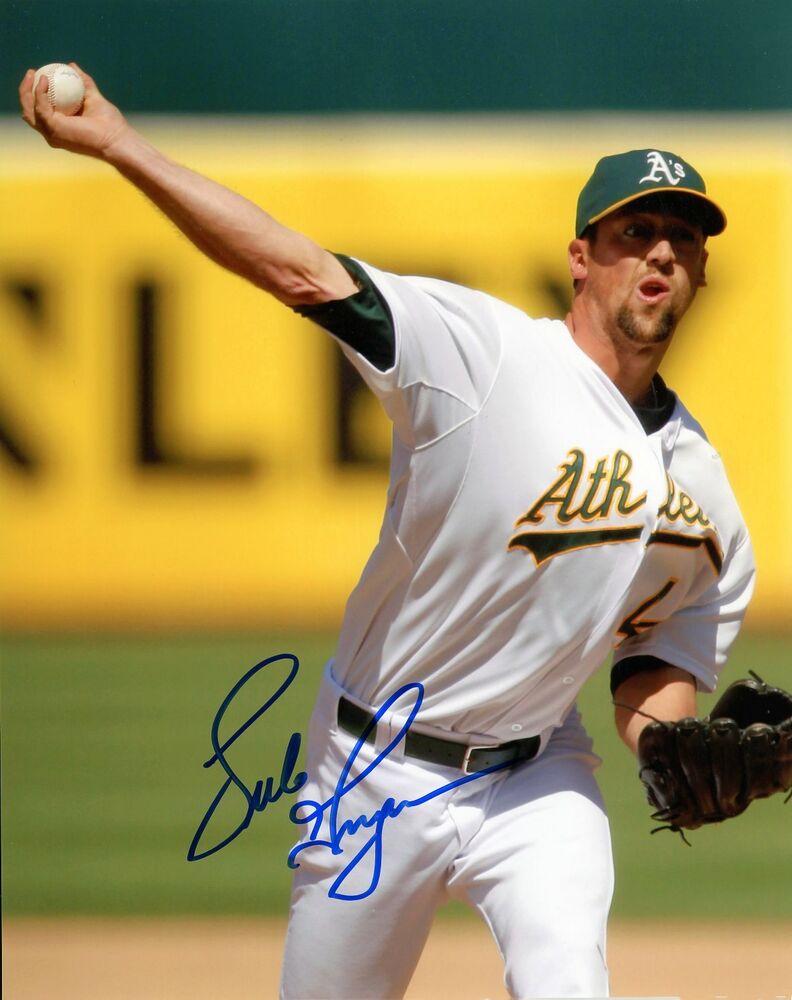 Luke Gregerson autographed 8x10 Oakland A's   #S628