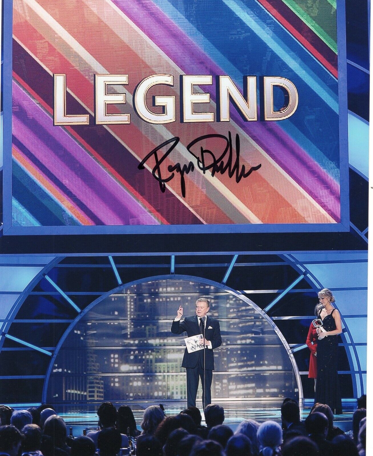 Regis Philbin Signed 8x10 Photo Poster painting w/ COA Who Wants To Be A Millionaire #1