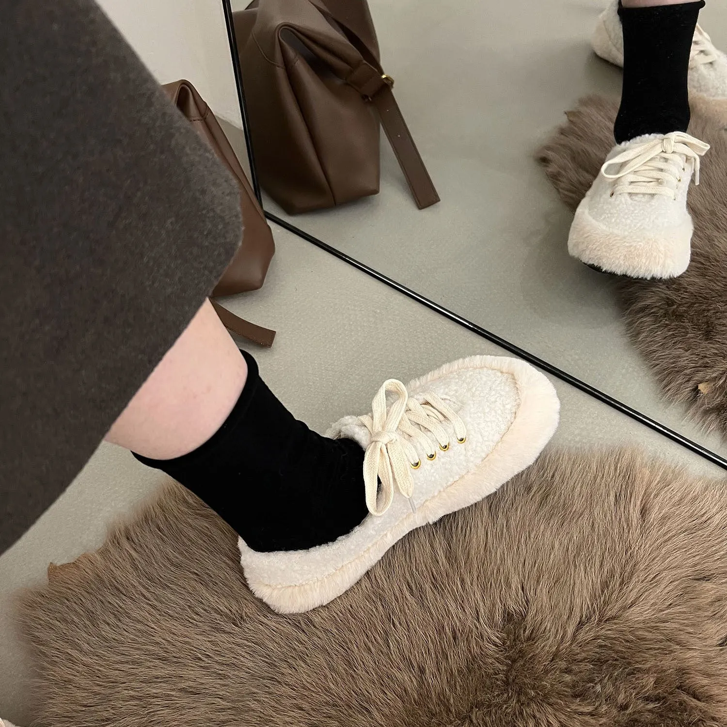 Women's Casual Solid Color Shoelace Round Toe Mid Heels Plush Shoes