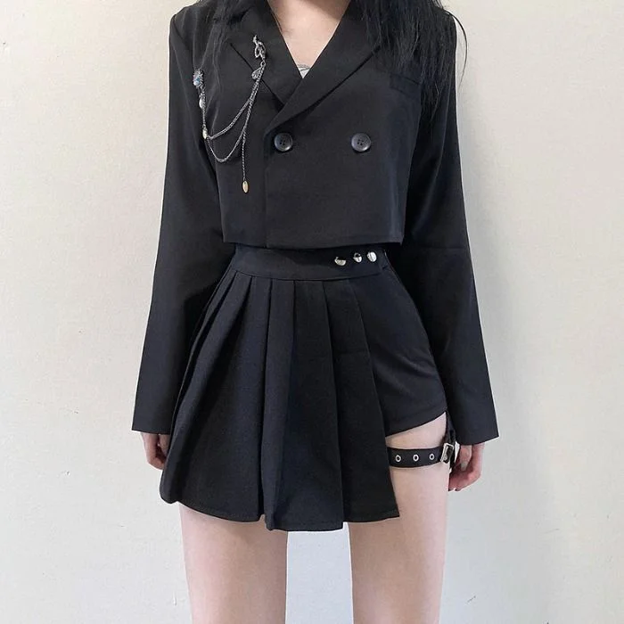 Chain Detail Cropped Blazer / Asymmetrical Pleated Mini A-Line Skirt SP17371