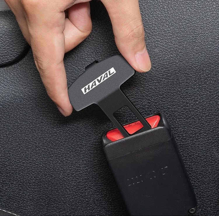 Car seat belt extender