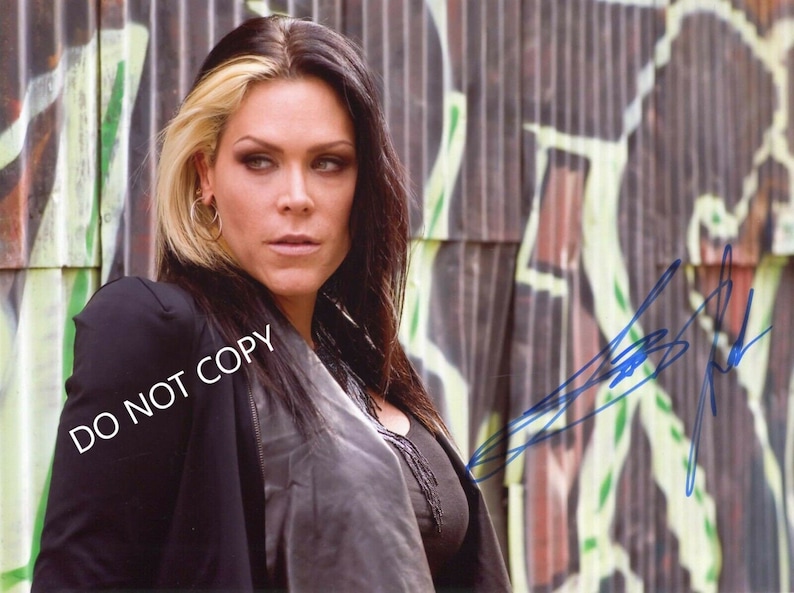 Beth Hart 8 x10 20x25 cm Autographed Hand Signed Photo Poster painting