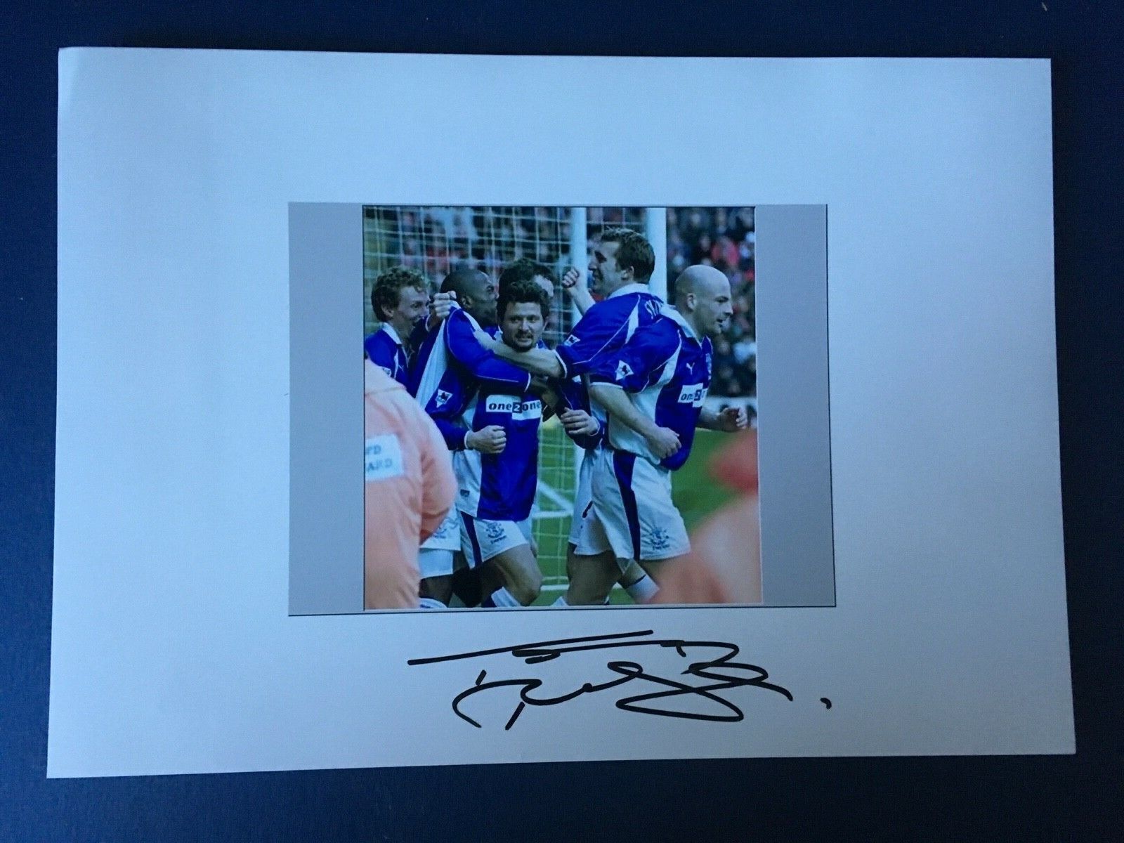 TOMASZ RADZINZKI - FORMER EVERTON FOOTBALLER - EXCELLENT SIGNED Photo Poster painting