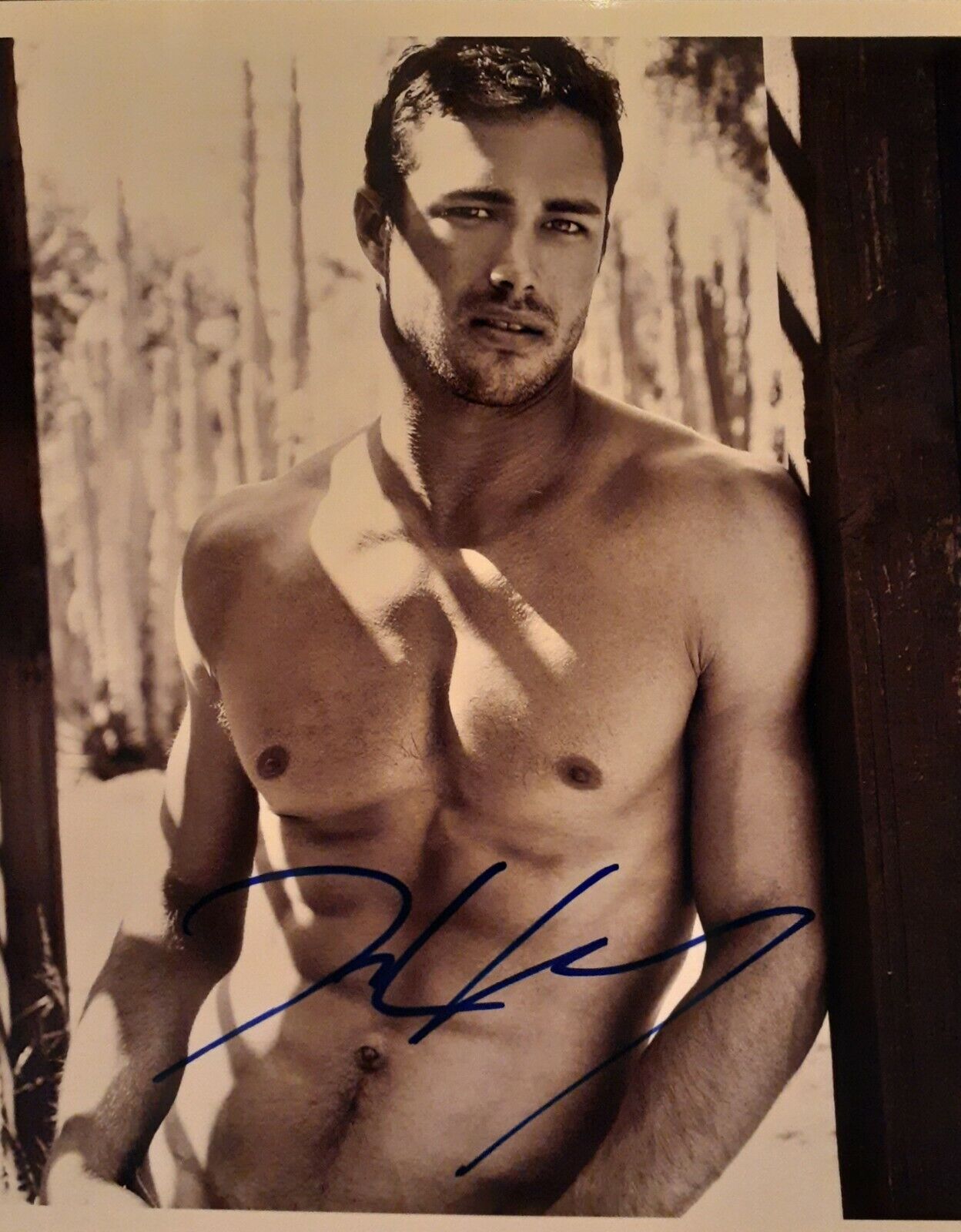 Taylor Kinney signed 8x10