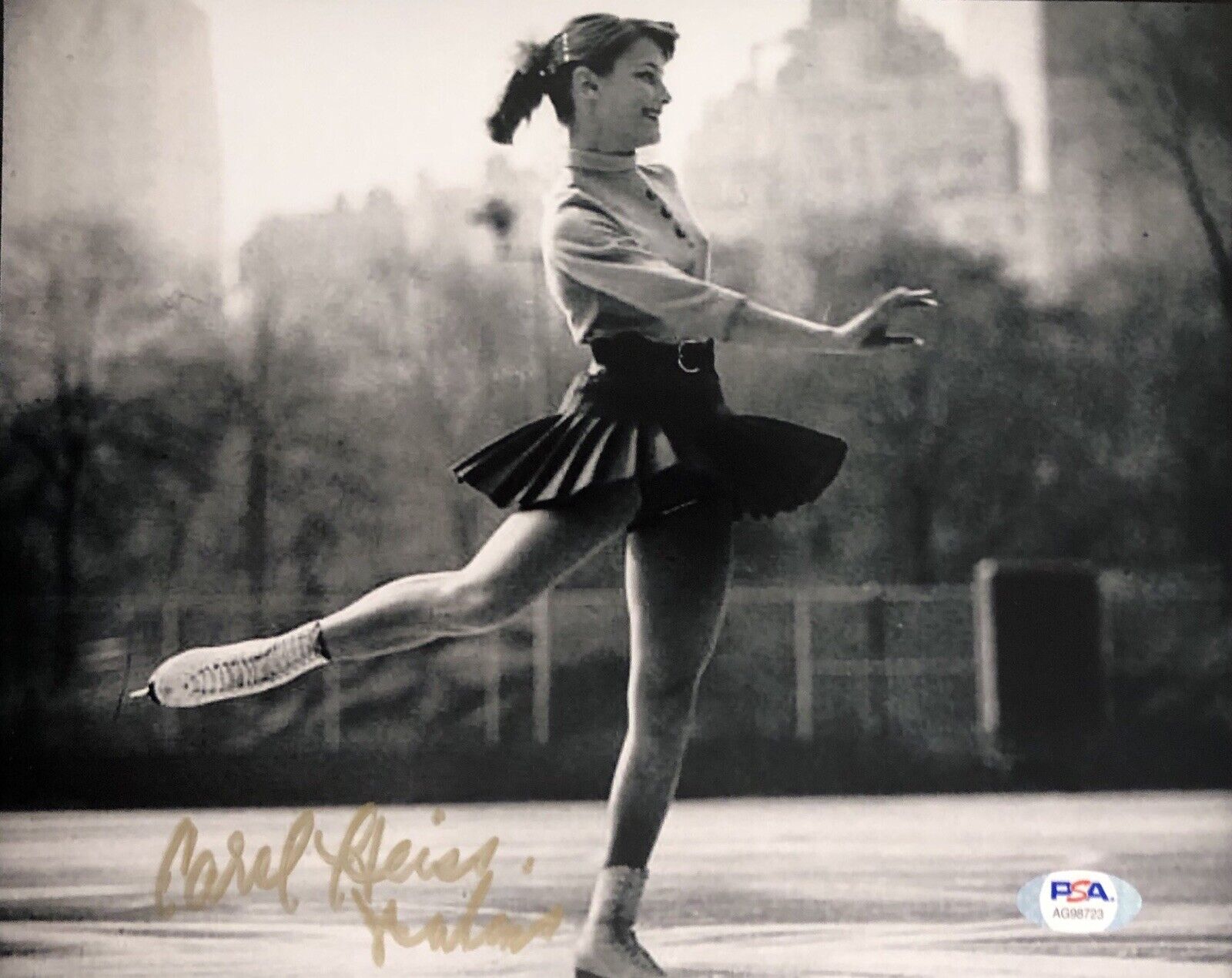 Carol Heiss Jenkins Signed Autographed Olympic Figure Skating 8x10 Photo Poster painting Psa/Dna