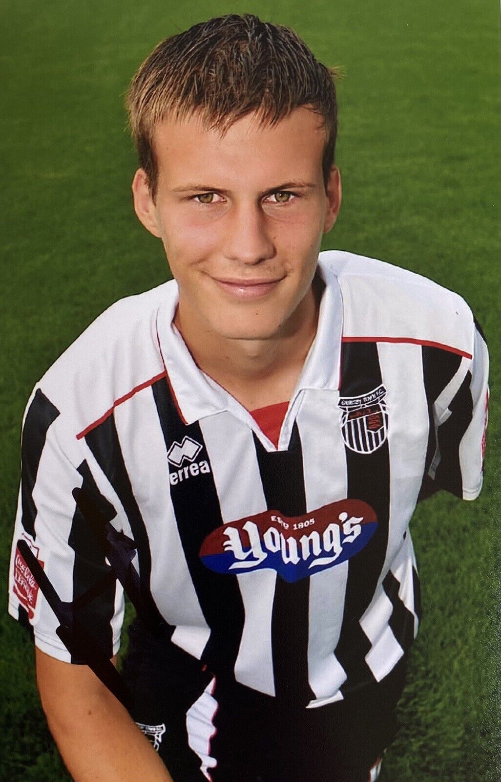 Ryan Bennett Genuine Hand Signed Grimsby Town 6X4 Photo Poster painting