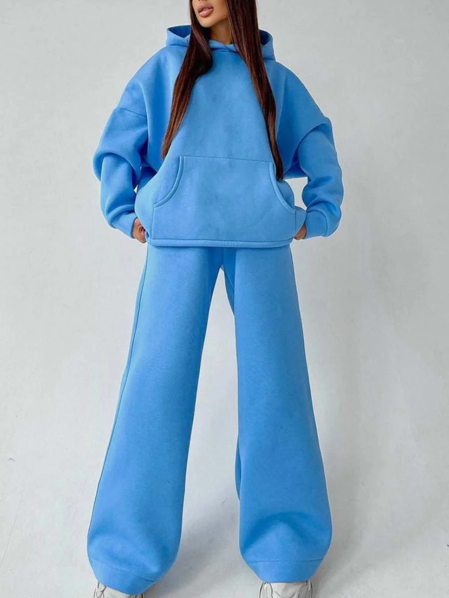 Two-piece suit of solid color hoodie with pockets and sweatpants