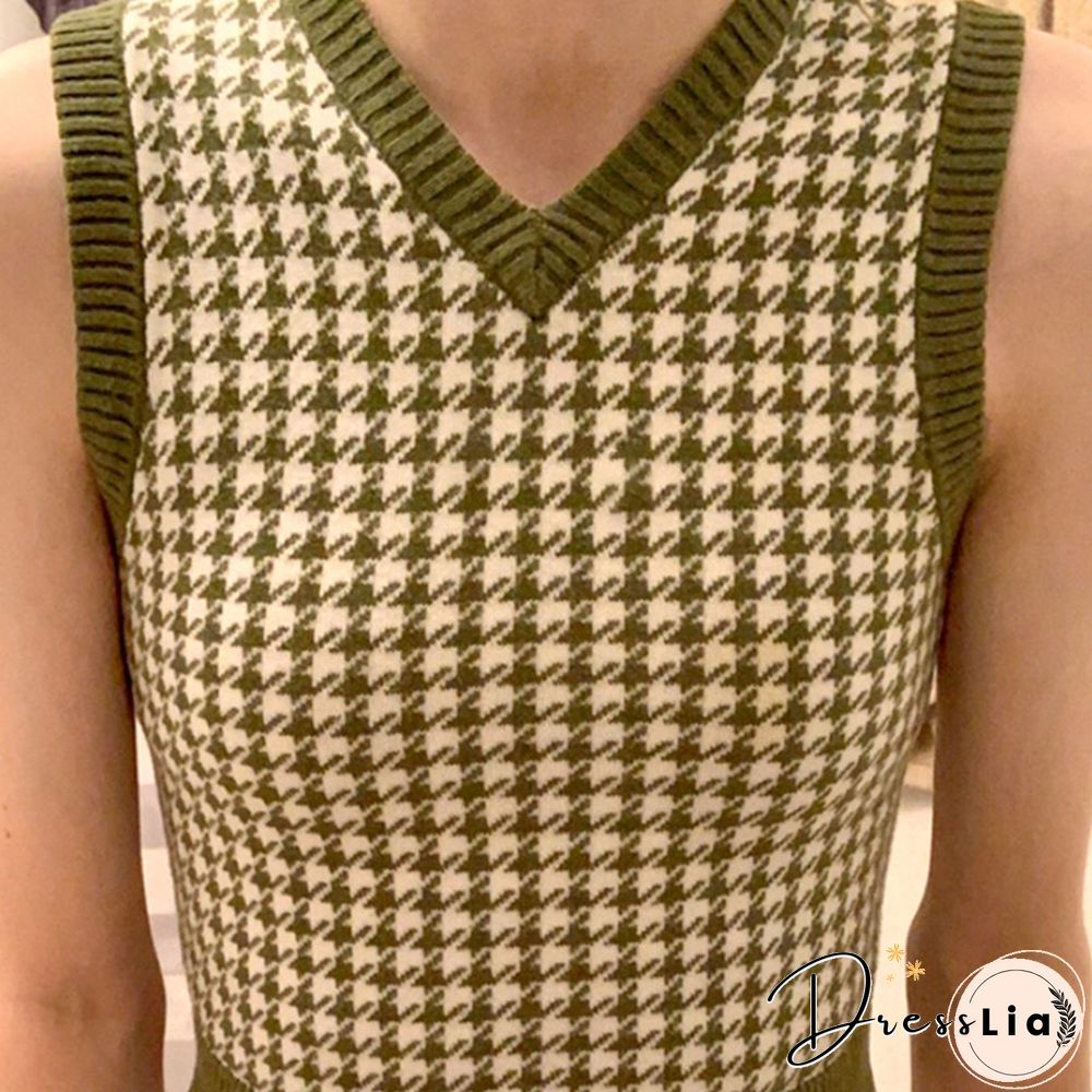 Women Sweaters Knitted Vest Sleeveless Pattern V-neck Tank Top Vintage Ladies Sweaters Top Streetwear All-match Clothes