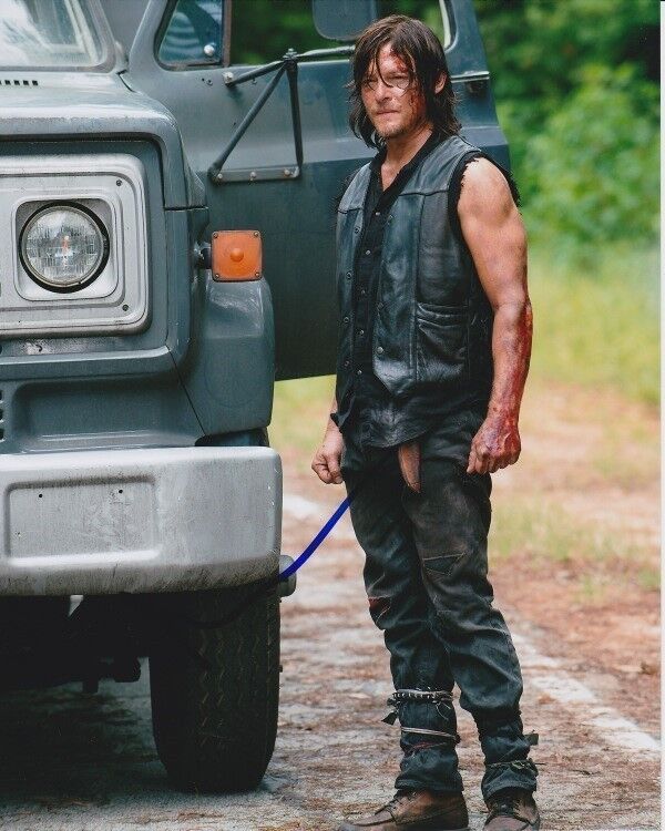 NORMAN REEDUS signed autographed THE WALKING DEAD DARYL DIXON Photo Poster painting