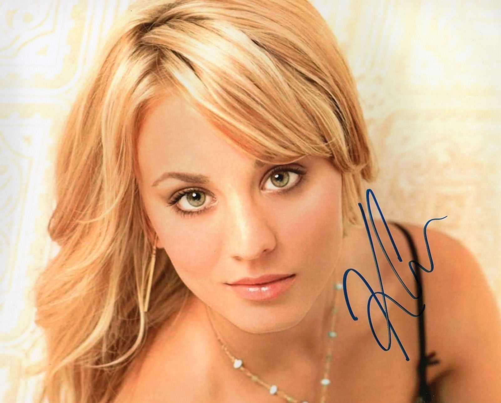 KALEY CUOCO AUTOGRAPHED SIGNED A4 PP POSTER Photo Poster painting PRINT 36