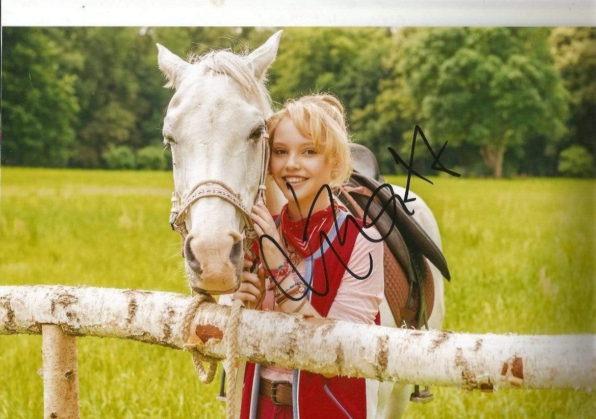 Lina Larissa Strahl ACTRESS and SINGER autograph, In-Person signed Photo Poster painting