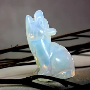 pornhint Pornhint Chunky Opalite Gemstone Howling Wolf Spirit Animal Totem Fetish Stone Figurine 8807