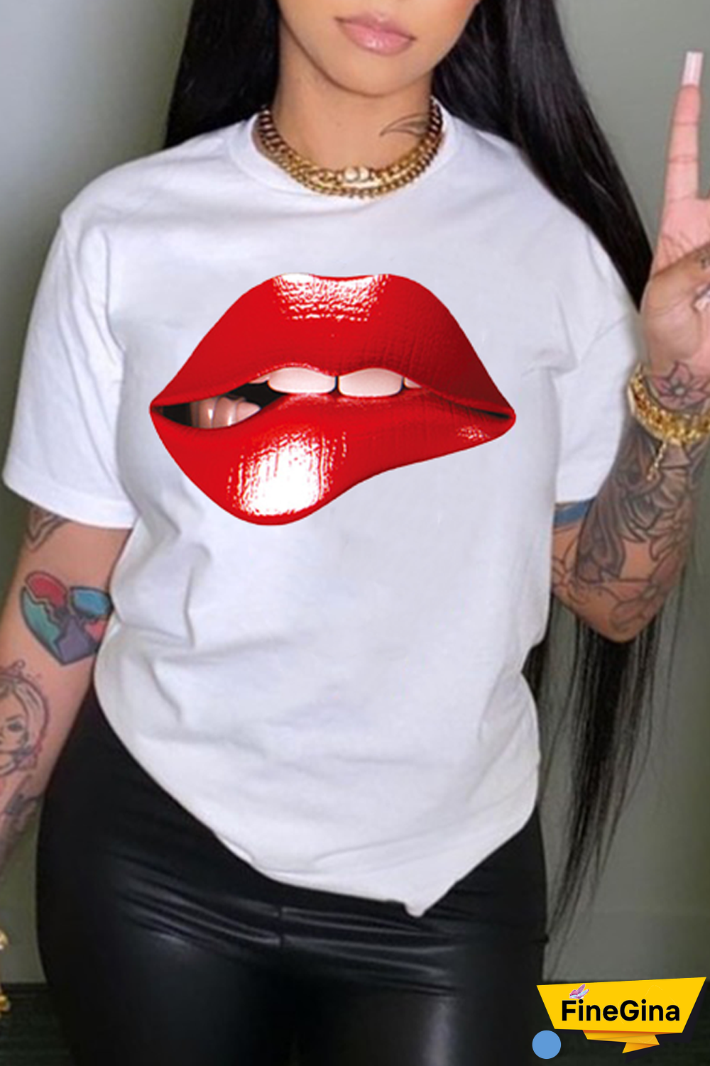 Black Street Lips Printed Patchwork O Neck T-Shirts