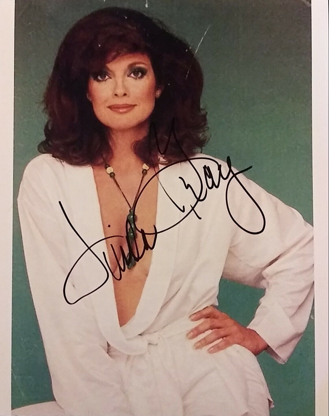 Linda Gray signed 8x10