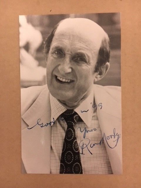 Ron Moody Signed Sharp 3 1/2 x 5 1/2 Vintage Photo Poster painting Auction COA