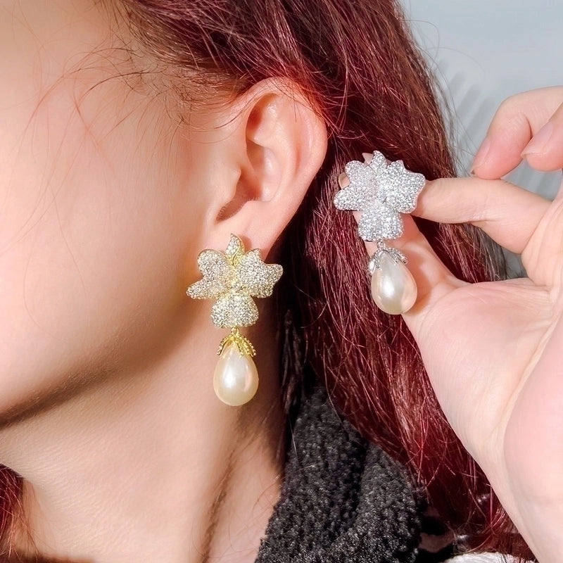 1 Pair Elegant Sweet Solid Color Plating Inlay Copper Artificial Pearls Artificial Diamond Rhodium Plated Silver Plated Drop Earrings