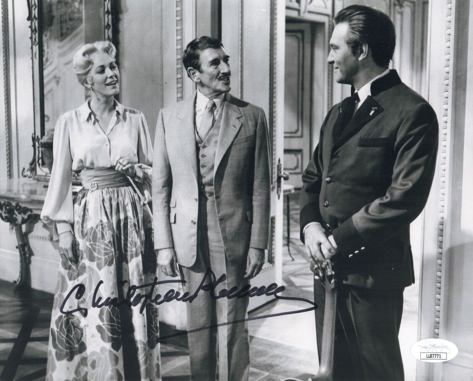 CHRISTOPHER PLUMMER Signed THE SOUND OF MUSIC 8x10 Photo Poster painting Autograph JSA COA Cert