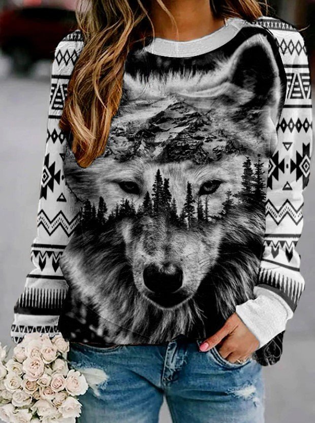 Women's Western AZTEC Wolf Print Sweatshirt
