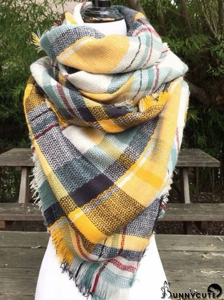 Fashionable And Versatile Contrasting Plaid Design Scarf For Women