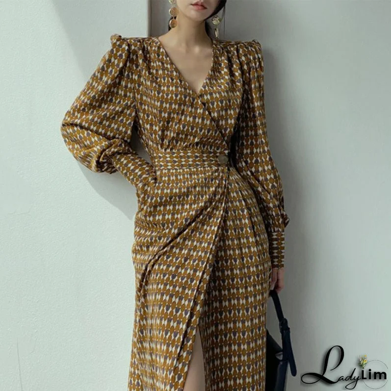 Chic Dress with One-Button Waist Closure and Cross V-Neck