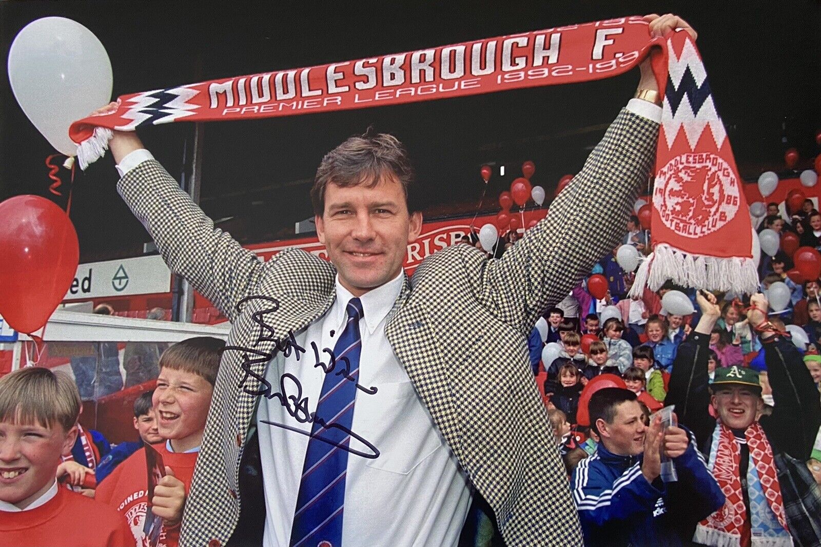 Bryan Robson Genuine Hand Signed Middlesbrough 12x8 Photo Poster painting