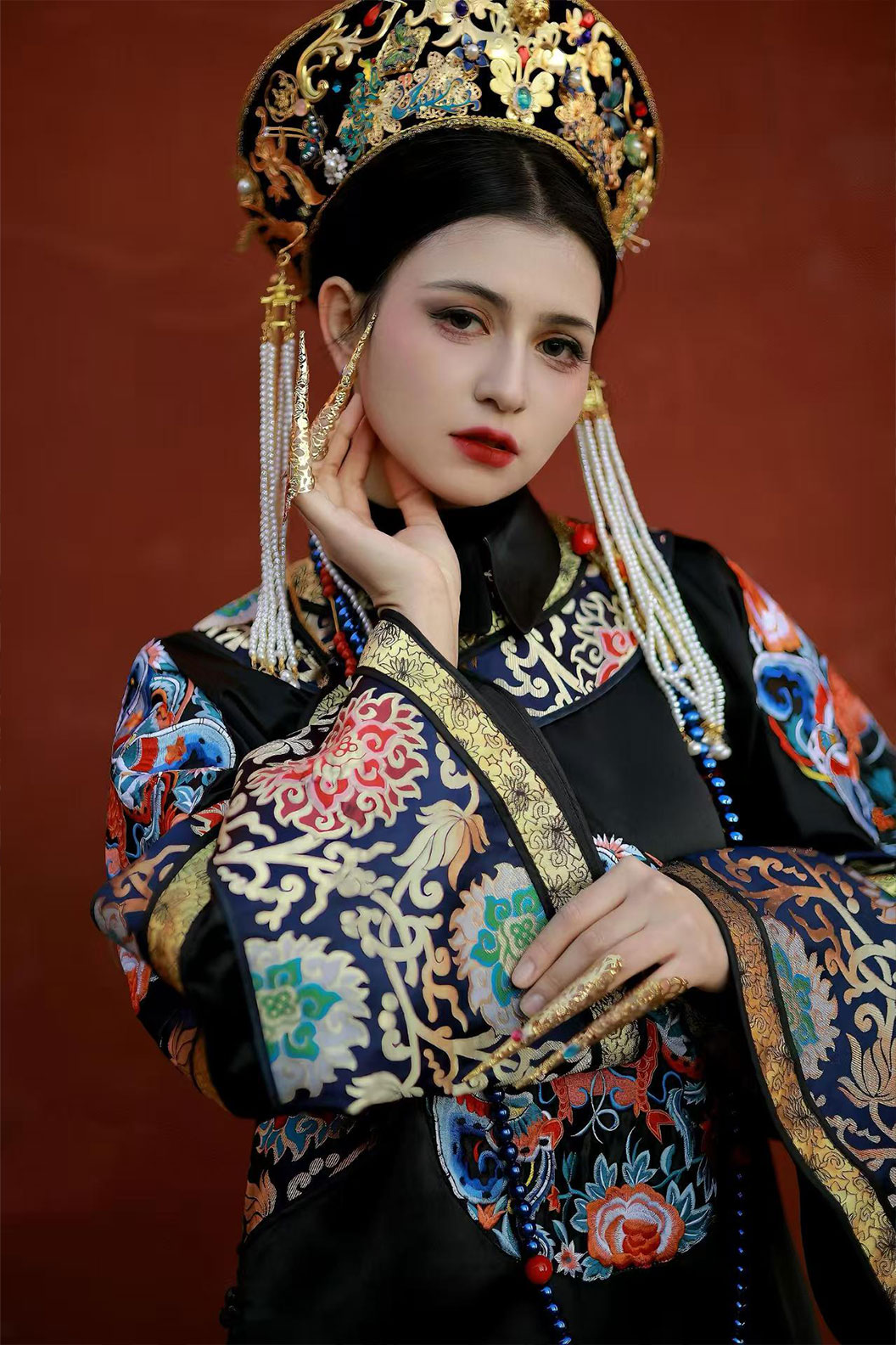 Qing Dynasty hanfu and manchu traditional costume hanfu dress with Imperial style - ningshuangchang 凝霜裳 Stupa Stones