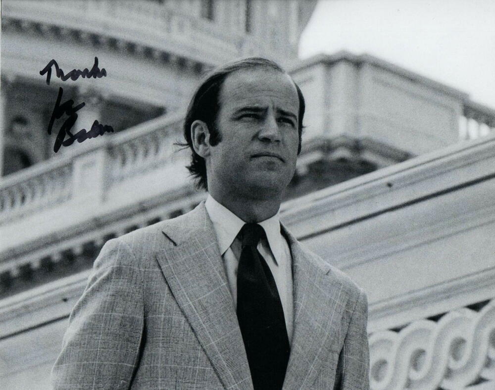 PRESIDENT JOE BIDEN SIGNED AUTOGRAPH 8X10 Photo Poster painting PICTURED AS A YOUNG SENATOR ACOA