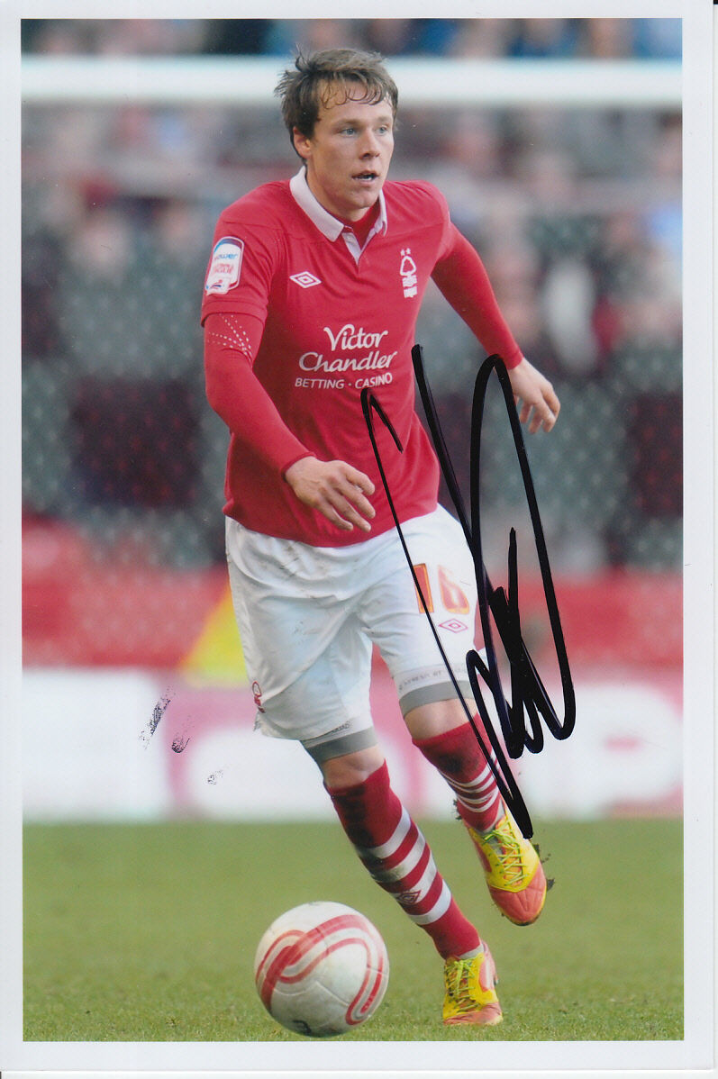 NOTTINGHAM FOREST HAND SIGNED CHRIS GUNTER 6X4 Photo Poster painting.