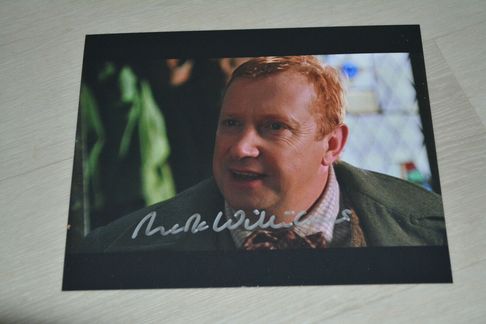 MARK WILLIAMS signed autograph In Person 8x10 (20x25 cm) HARRY POTTER