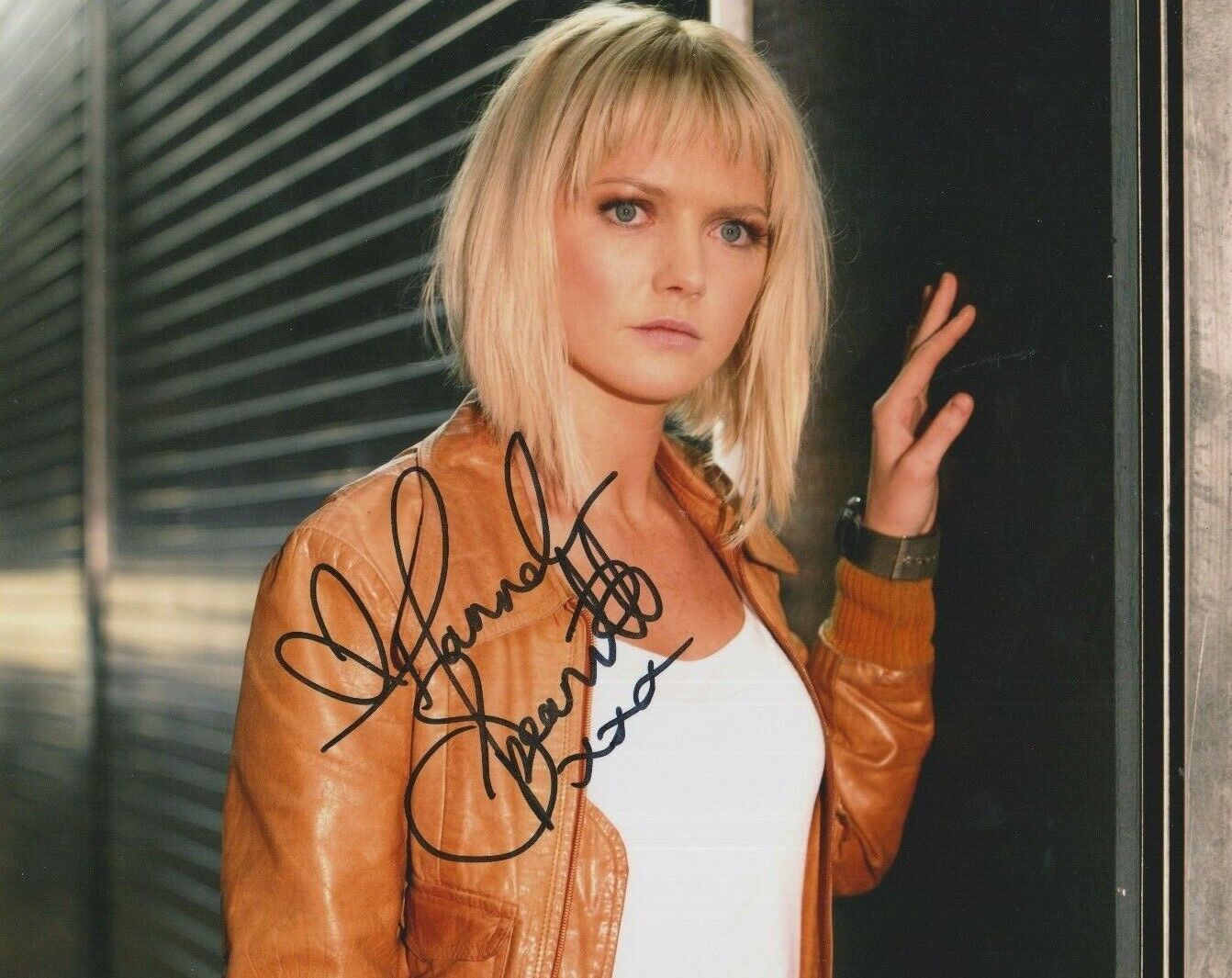 Hannah Spearritt **HAND SIGNED** 8x10 Photo Poster painting ~ AUTOGRAPHED ~ Primeval