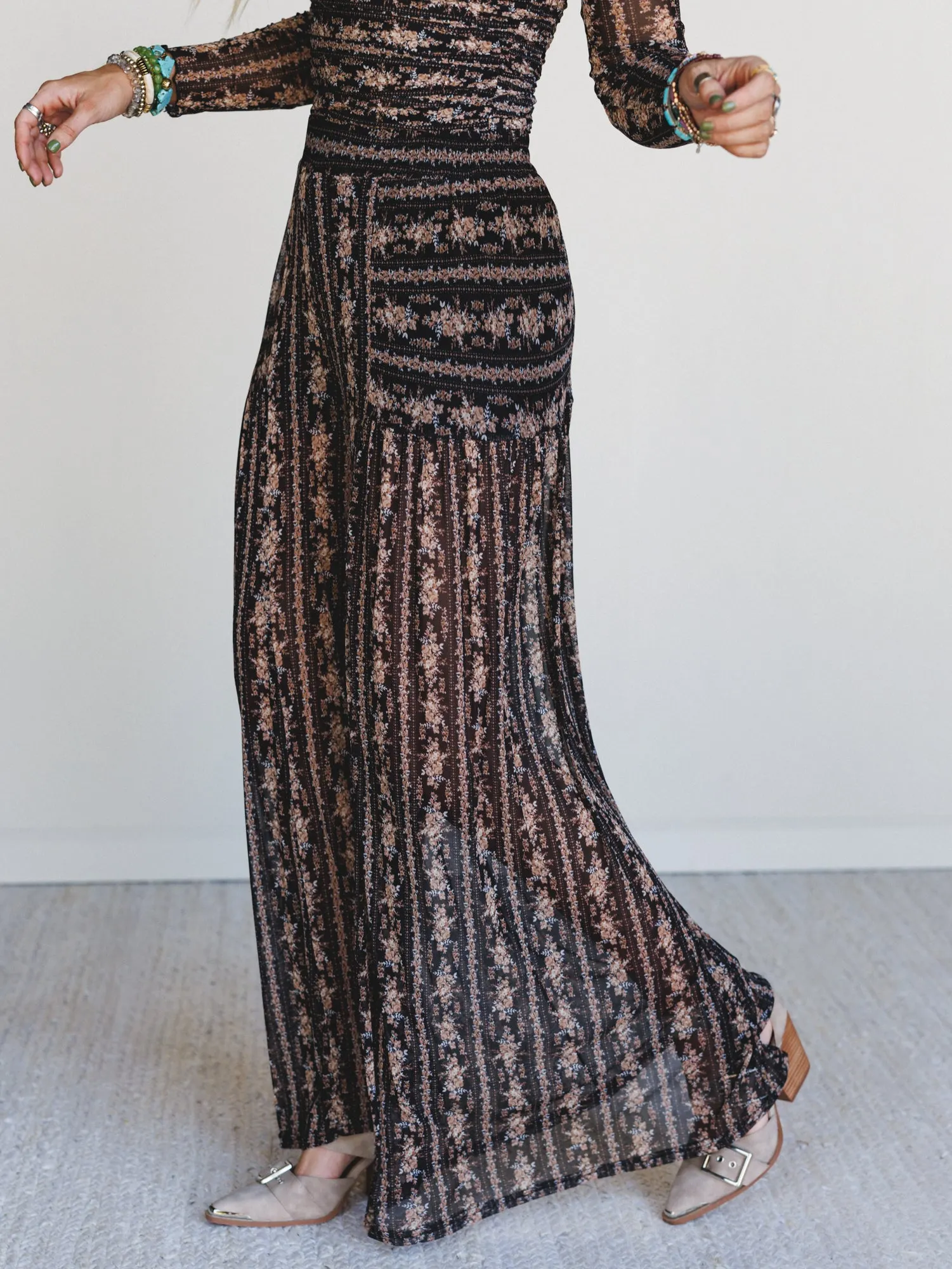 Drift Mode Floral Print Pants - Black