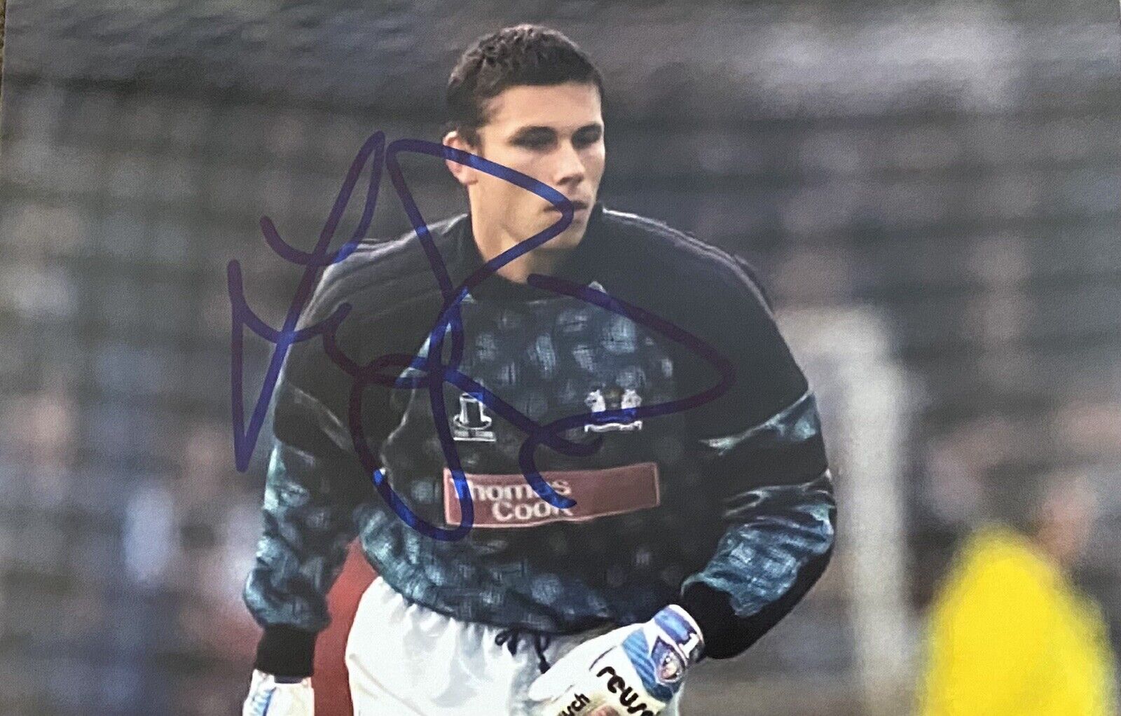 Ian Bennett Genuine Hand Signed Peterborough United 6X4 Photo Poster painting