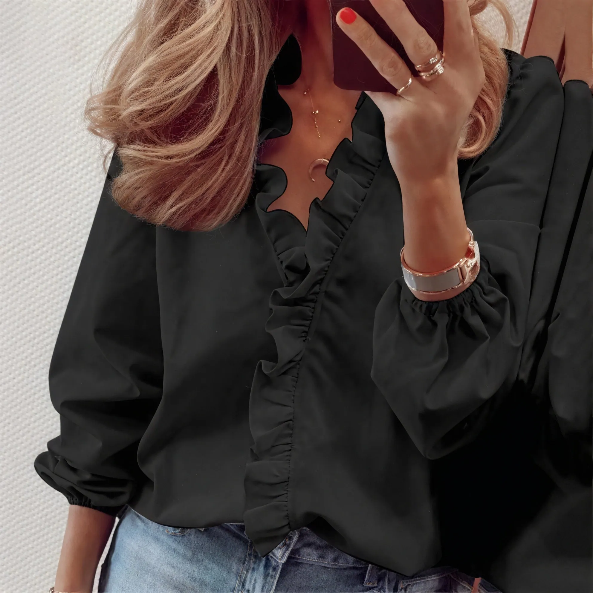 Joy | Elegant Chic Blouse for Every Occasion - Image 3