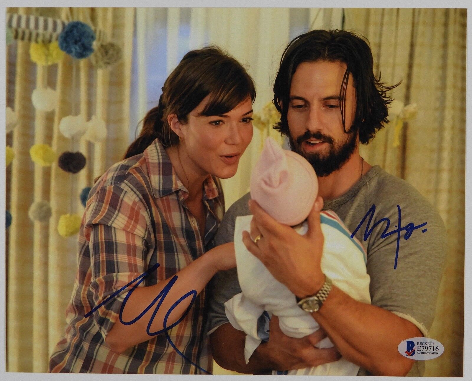 Mandy Moore Milo Ventimiglia This Is Us Autograph Signed Photo Poster painting Beckett BAS