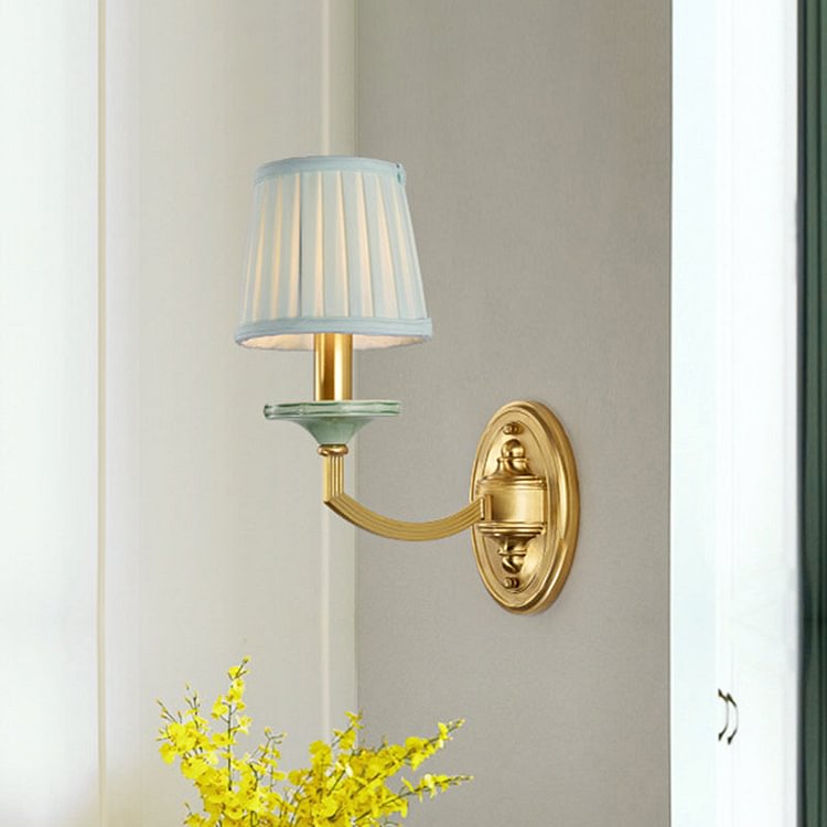 Rustic Pleated Drum Wall Mount Light Countryside 1/2-Head Living Room Sconce Lamp in Brass