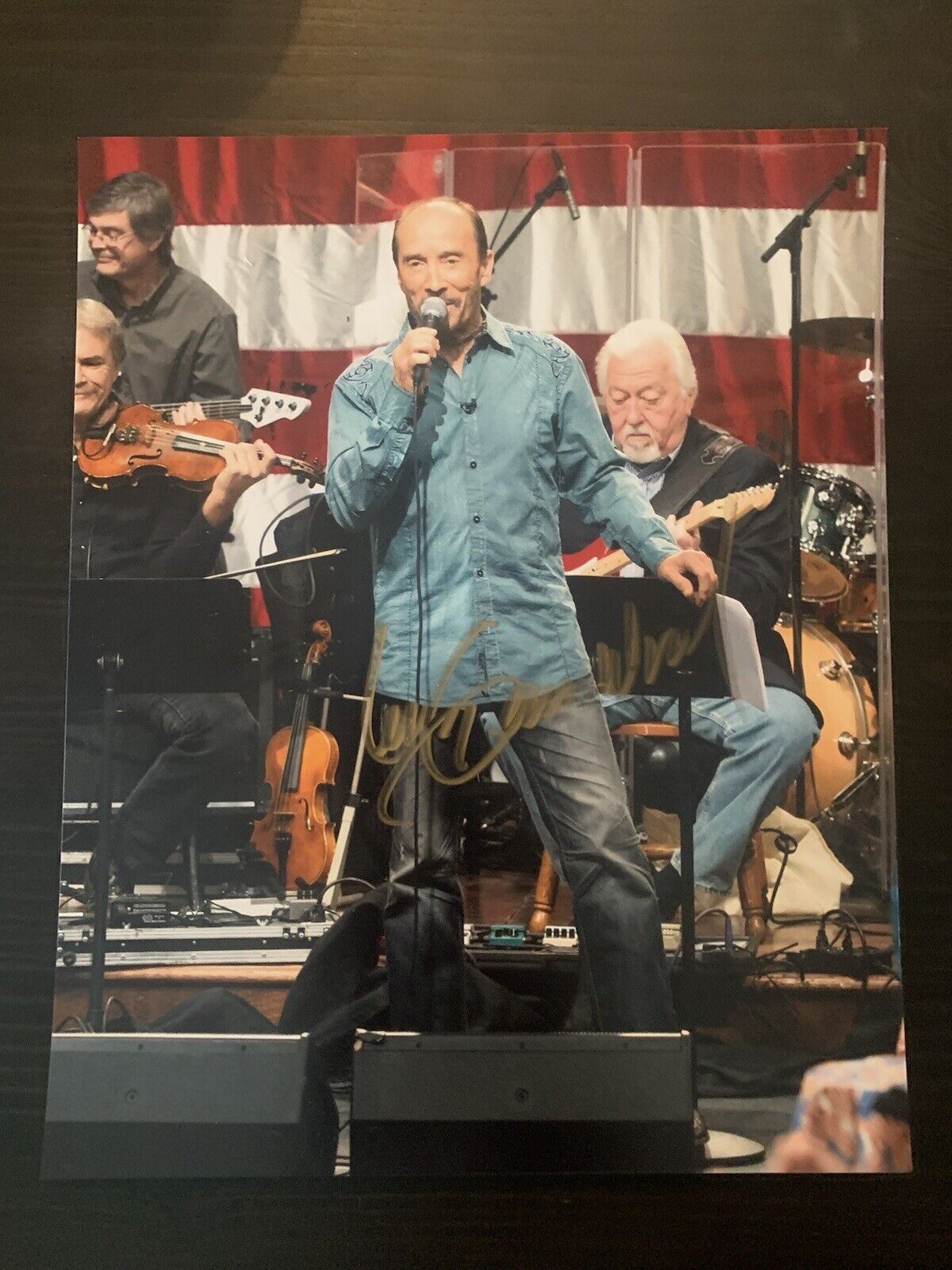 LEE GREENWOOD Signed 8x10 Photo Poster painting Country Autographed GOD BLESS THE USA