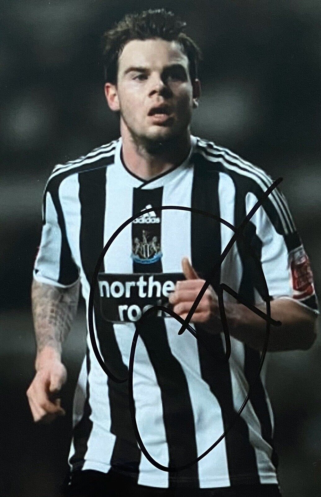 Danny Guthrie Genuine Hand Signed 6X4 Photo Poster painting - Newcastle United