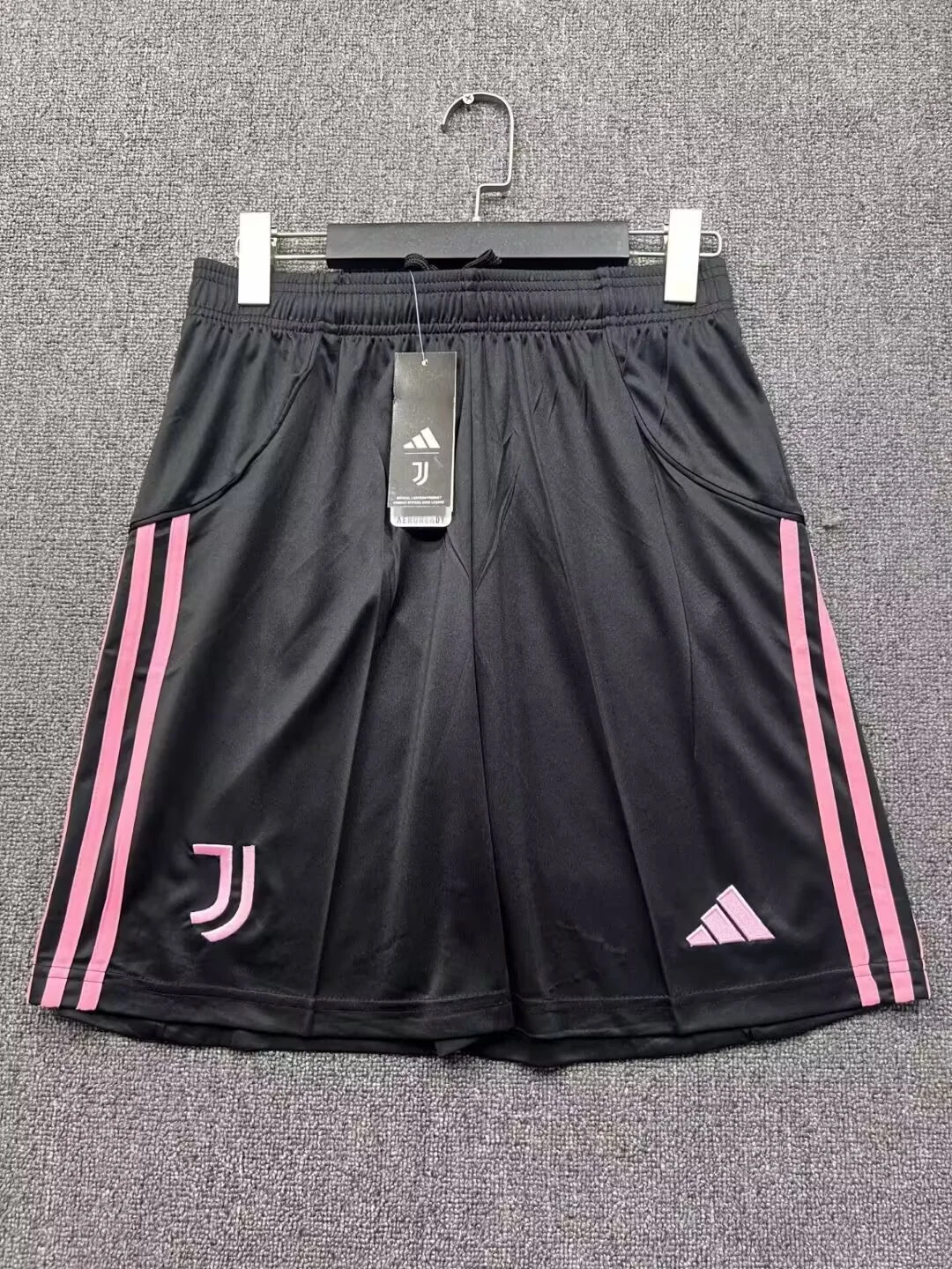 25/26 Juventus Home Shorts 