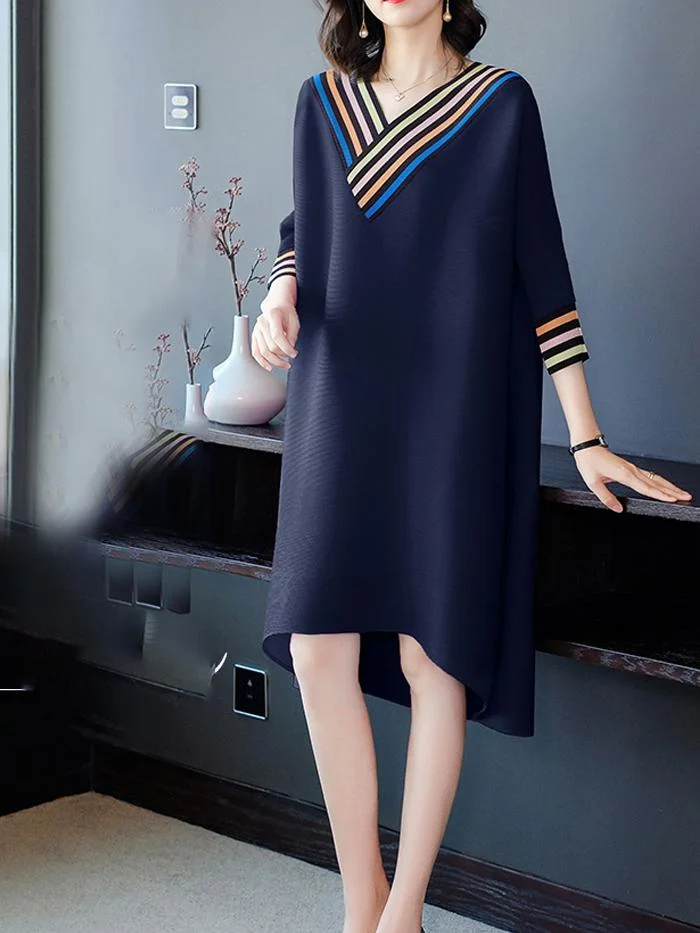 Elegant and fashionable mid-length dress