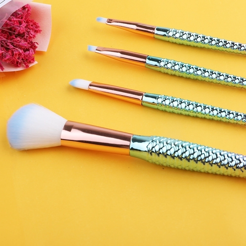 Princess Corrugated Nylon Wool Plastic Handgrip Makeup Brushes 4 Pieces Set