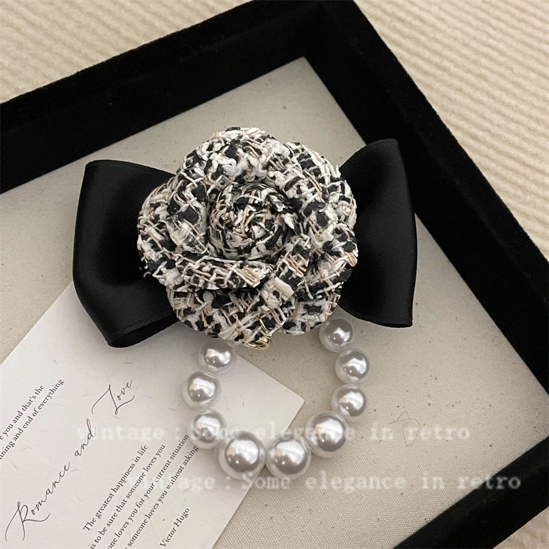 Elegant Pin Flower Imitation Pearl Plating Women’s Brooches