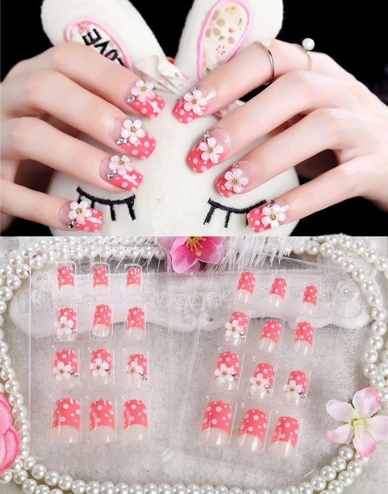 24Pcs/Set Fake Nails Press on Girls Finger Beauty False Nail Art Tips Bright Shining 3D Diamond Full Cover French Nail Art Tips-Nail Inspo