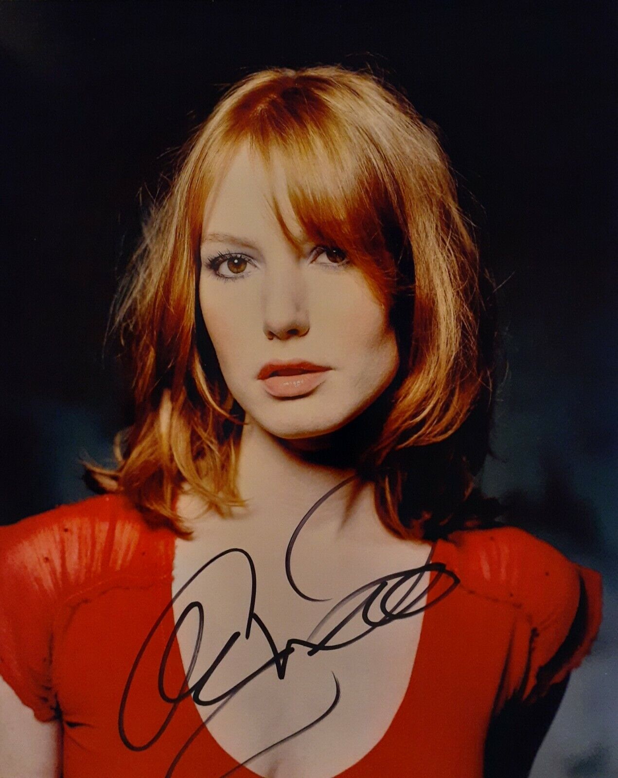 Alicia Witt signed 8x10