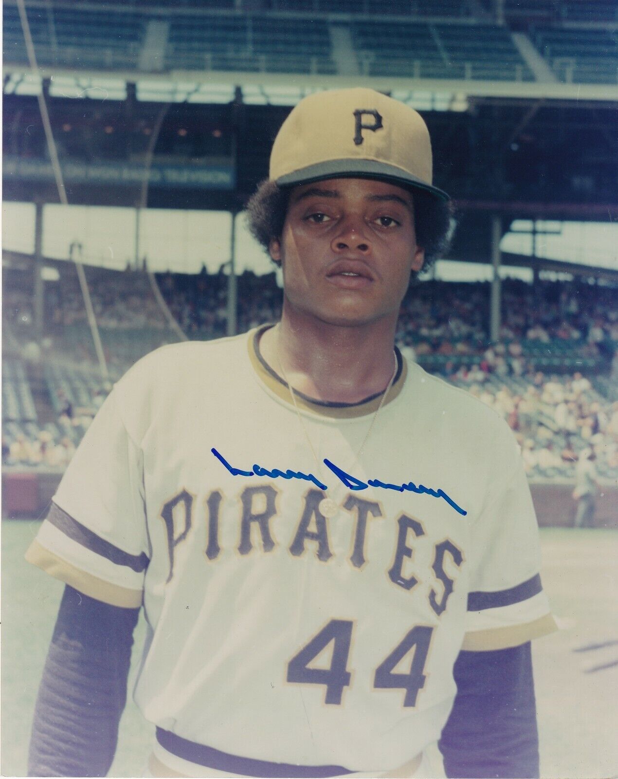 LARRY DEMERY PITTSBURGH PIRATES ACTION SIGNED 8x10