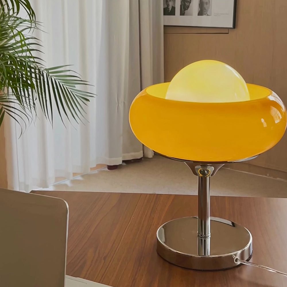 Mid-Century Tart-Shaped Table Lamp For Bedroom